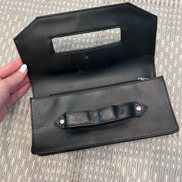 Mat & Nat clutch